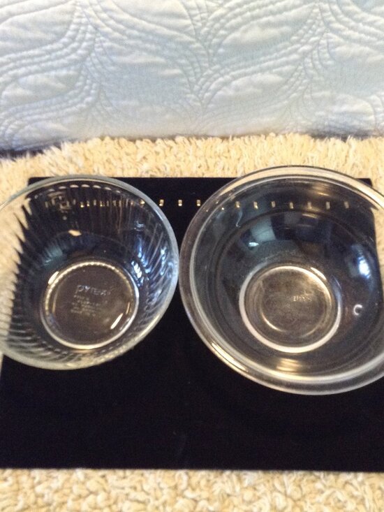 Pyrex Other - (2) Pyrex Mixing Bowls 1 Ribbed 1 Plain Iconic Quality Nostalgic Glass Cabincore
